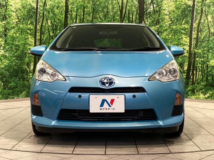 2013 Toyota Aqua DAA-NHP10 (UW-69fc013629200)[7]