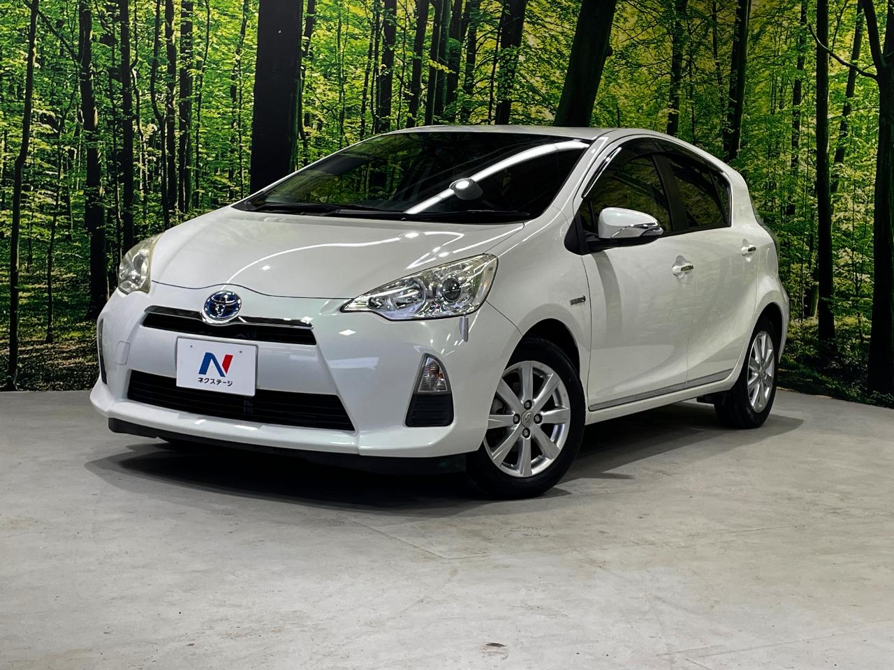 2014 Toyota Aqua DAA-NHP10