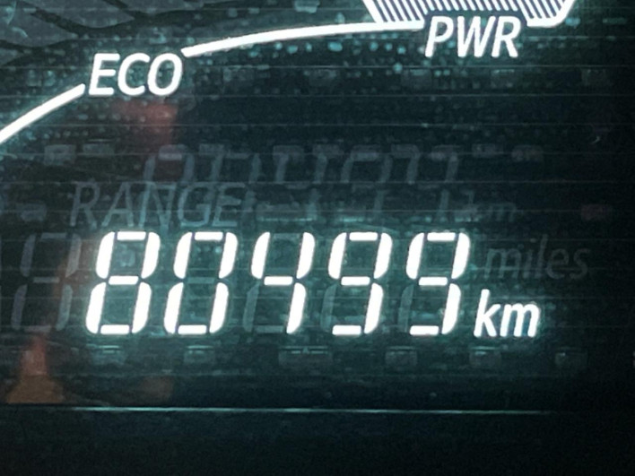 2014 Toyota Aqua DAA-NHP10 (UW-69fc0137784e2)[2]