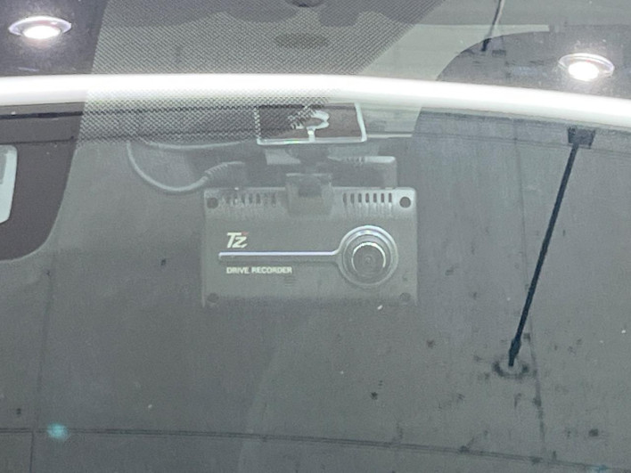 2017 Toyota Aqua DAA-NHP10 (UW-69fc0138525fd)[6]
