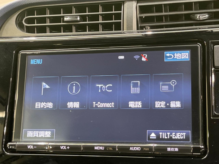 2017 Toyota Aqua DAA-NHP10 (UW-69fc0138525fd)[21]