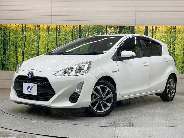 2017 Toyota Aqua DAA-NHP10 (UW-69fc0138525fd)[0]