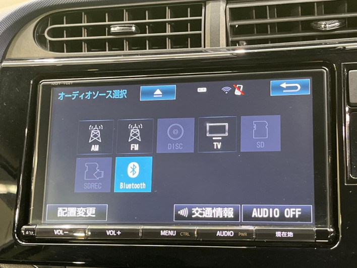 2017 Toyota Aqua DAA-NHP10 (UW-69fc0138525fd)[20]