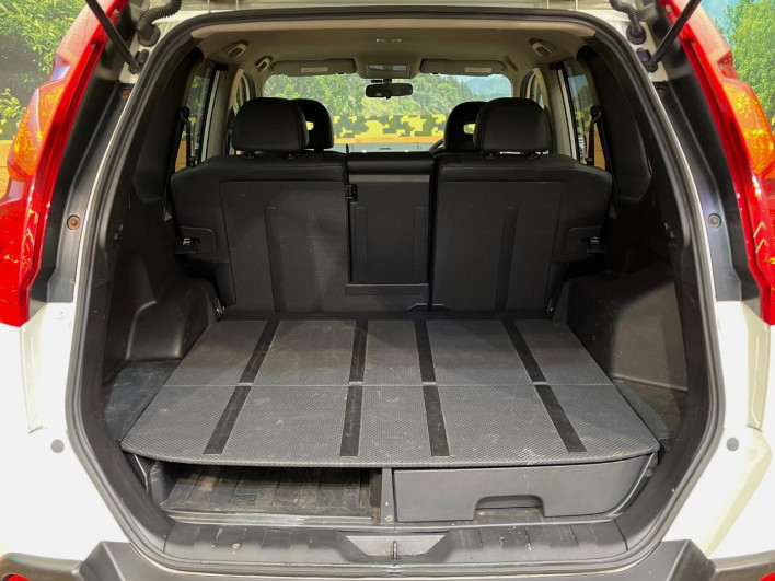 2009 Nissan X-Trail DBA-NT31 (UW-69fc013c4ac4a)[5]