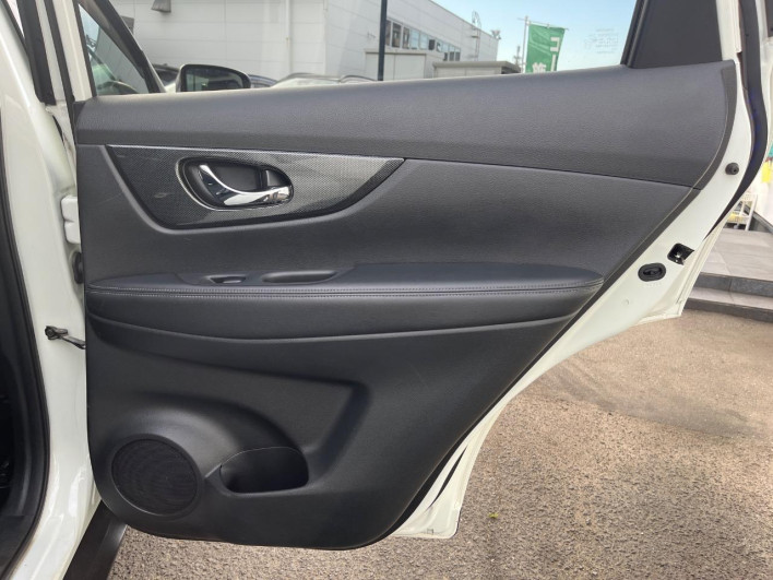 2016 Nissan X-Trail DBA-NT32 (UW-69fc013c9285c)[20]