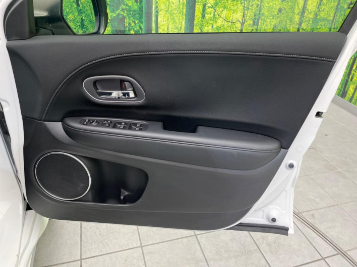 2017 Honda VEZEL DAA-RU3 (UW-69fc0142c0a14)[22]