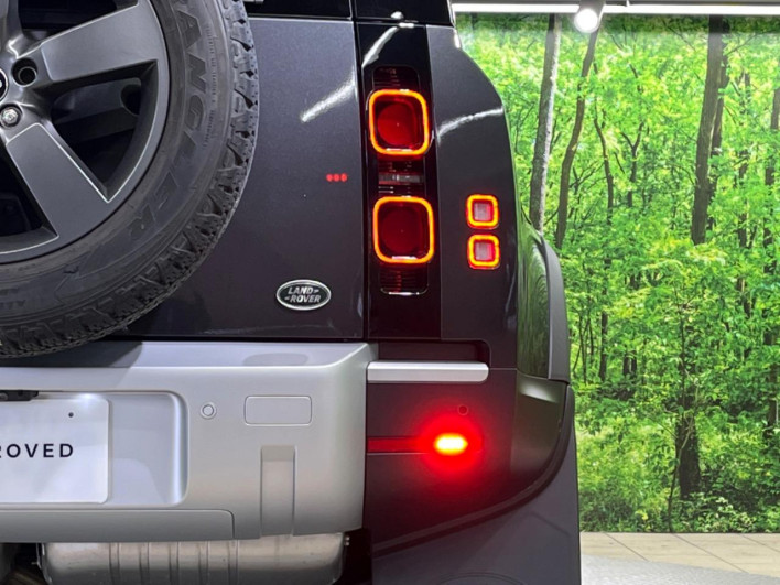 2023 Land Rover Defender 3CA-LE72WAB (UW-69fc014898a9c)[14]