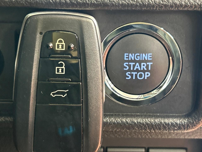 2022 Toyota Land Cruiser Prado 3BA-TRJ150W (UW-69fc014e328cf)[28]