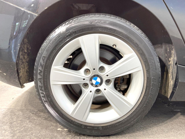 2016 BMW 1 Series LDA-1S20 (UW-69fc015424c67)[15]