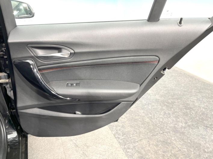 2016 BMW 1 Series LDA-1S20 (UW-69fc015424c67)[16]