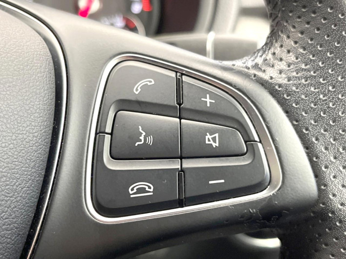 2017 Mercedes Benz B Class DBA-246242 (UW-69fc01578af7e)[26]