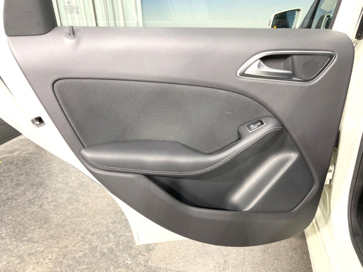 2017 Mercedes Benz B Class DBA-246242 (UW-69fc01578af7e)[13]