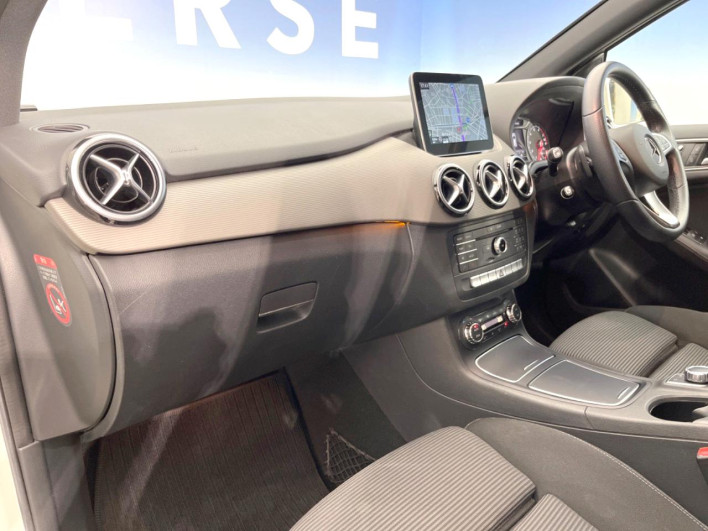 2017 Mercedes Benz B Class DBA-246242 (UW-69fc01578af7e)[12]