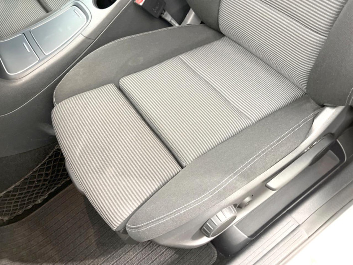 2017 Mercedes Benz B Class DBA-246242 (UW-69fc01578af7e)[11]