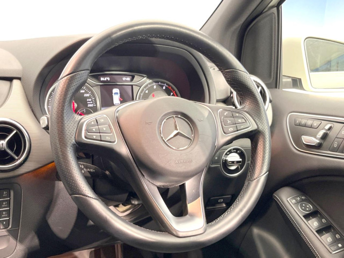 2017 Mercedes Benz B Class DBA-246242 (UW-69fc01578af7e)[20]