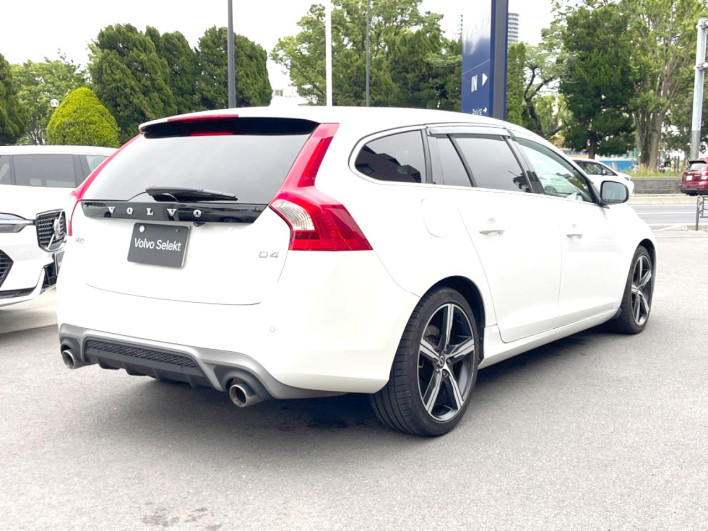 2017 Volvo V60 LDA-FD4204T (UW-69fc0159109a7)[11]