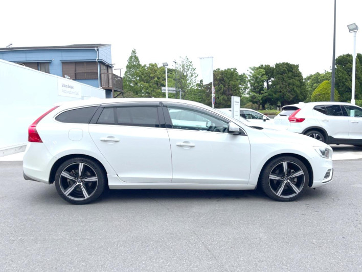 2017 Volvo V60 LDA-FD4204T (UW-69fc0159109a7)[10]