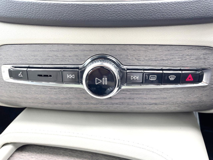 2024 Volvo XC90 5AA-LB420TXCM (UW-69fc015913531)[12]