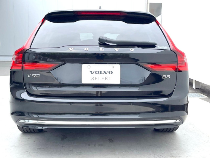 2024 Volvo V90 5AA-PB420TM (UW-69fc01599f914)[10]