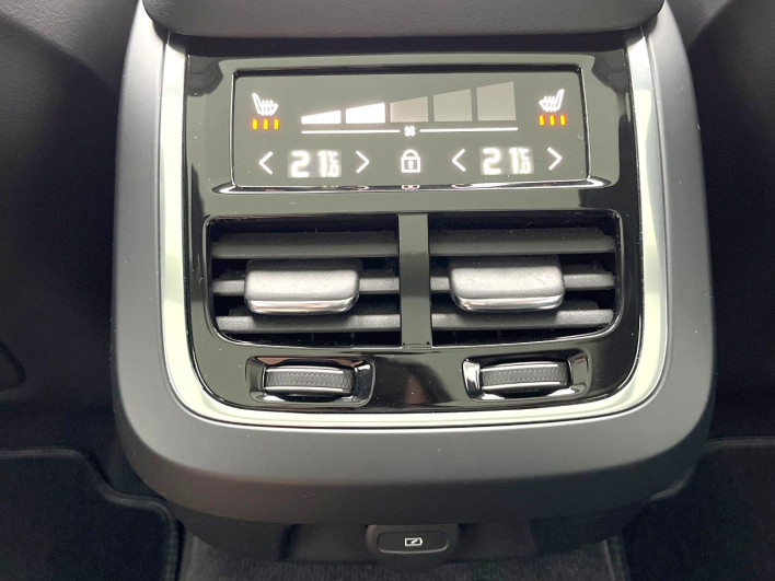 2024 Volvo V90 5AA-PB420TM (UW-69fc01599f914)[28]