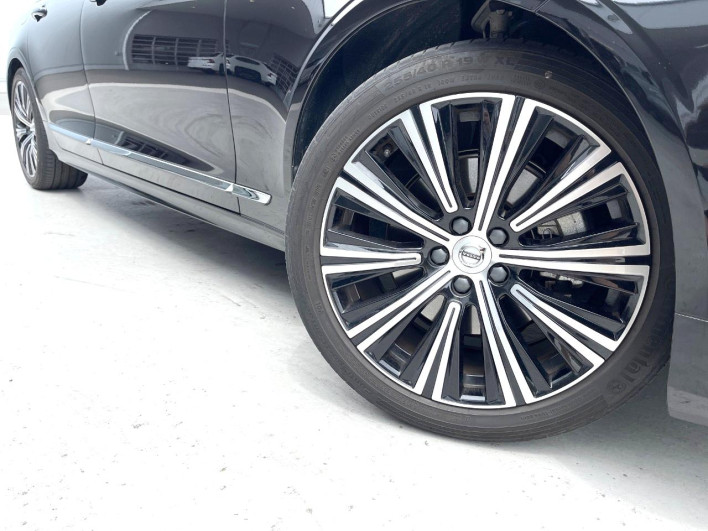 2024 Volvo V90 5AA-PB420TM (UW-69fc01599f914)[15]
