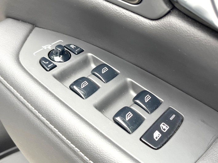 2024 Volvo V90 5AA-PB420TM (UW-69fc01599f914)[18]