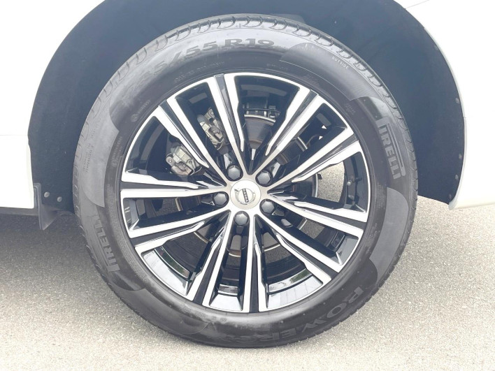 2021 Volvo XC60 5AA-UB420TXCM (UW-69fc015a08727)[17]
