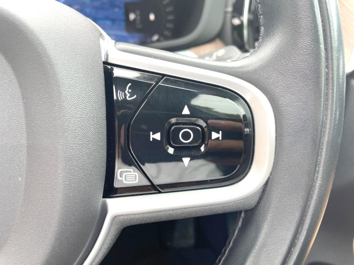 2021 Volvo XC60 5AA-UB420TXCM (UW-69fc015a08727)[27]