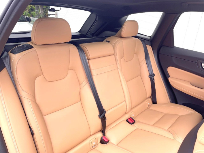 2021 Volvo XC60 5AA-UB420TXCM (UW-69fc015a08727)[9]