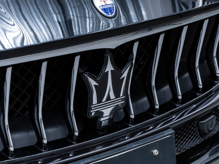 2018 Maserati Ghibli ABA-MG30C (UW-69fc015bb6dea)[5]