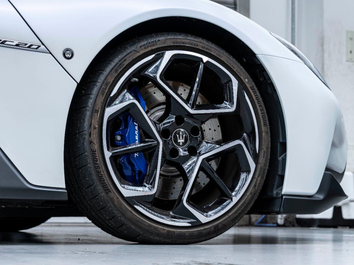 2024 Maserati MC20 Cielo 7BA-MC30 (UW-69fc015bd1638)[20]