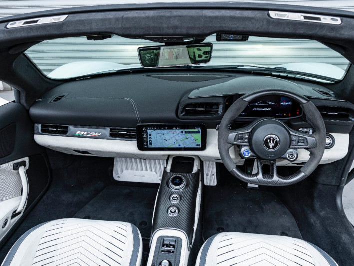 2024 Maserati MC20 Cielo 7BA-MC30 (UW-69fc015bd1638)[0]