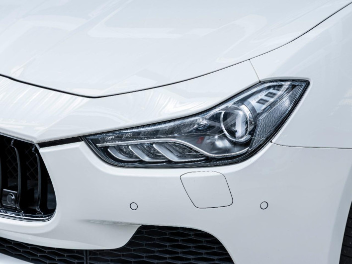 2017 Maserati Ghibli ABA-MG30C (UW-69fc015c234f1)[7]
