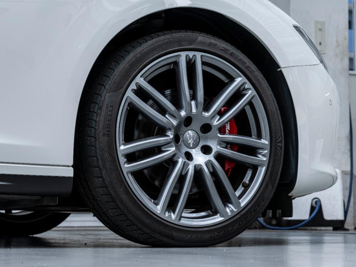 2017 Maserati Ghibli ABA-MG30C (UW-69fc015c234f1)[22]