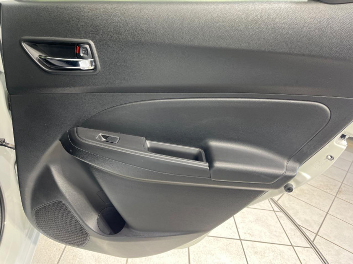 2017 Suzuki Swift DBA-ZD83S (UW-69fc015f7b1d1)[10]
