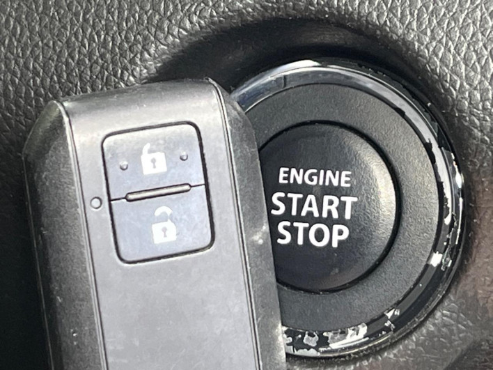 2017 Suzuki Swift DBA-ZD83S (UW-69fc015f7b1d1)[16]