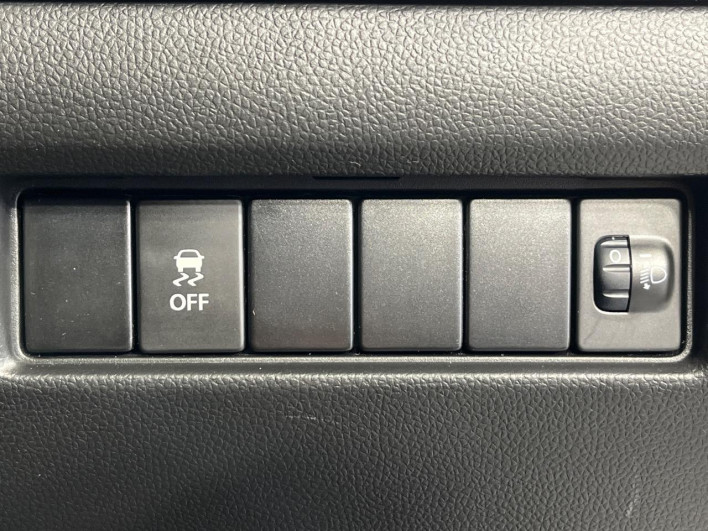 2017 Suzuki Swift DBA-ZD83S (UW-69fc015f7b1d1)[17]