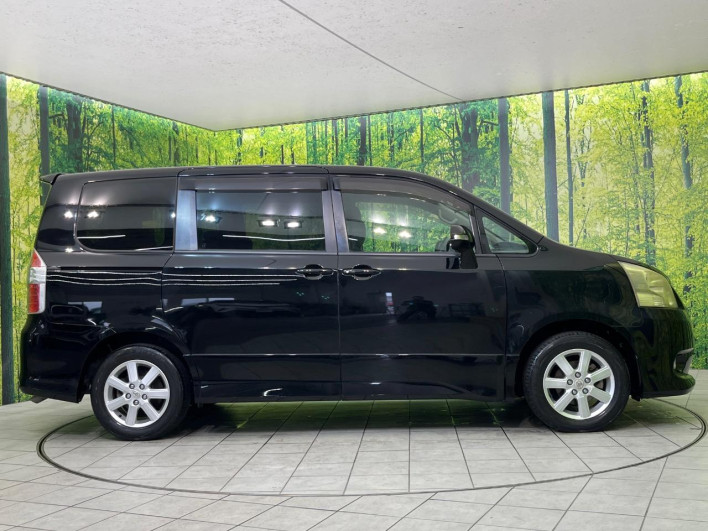2008 Toyota Noah DBA-ZRR70W (UW-69fc016224c15)[7]