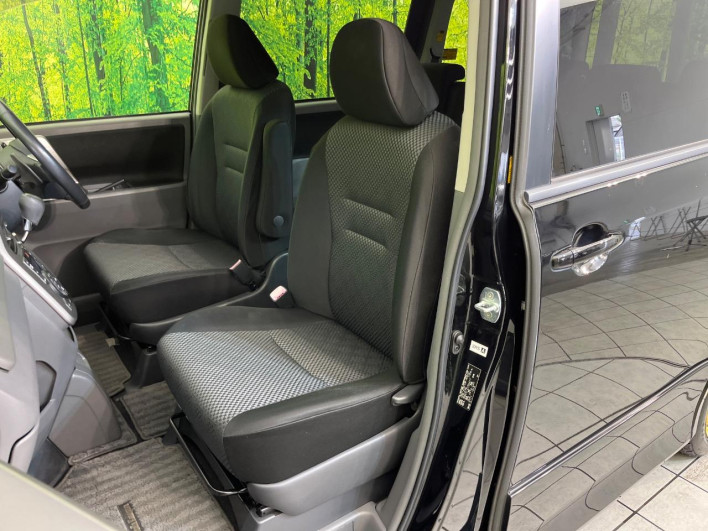 2008 Toyota Noah DBA-ZRR70W (UW-69fc016224c15)[26]