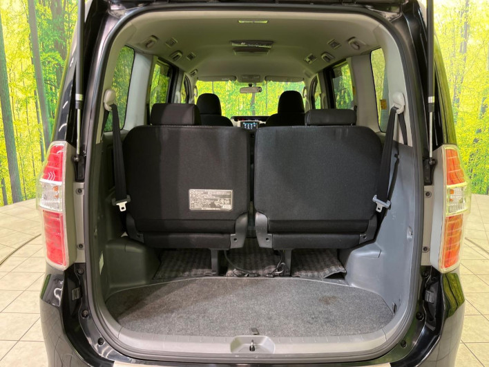 2008 Toyota Noah DBA-ZRR70W (UW-69fc016224c15)[29]