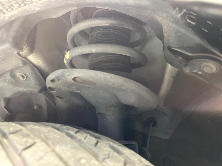 2020 Toyota Voxy DBA-ZRR80W (UW-69fc016537637)[24]
