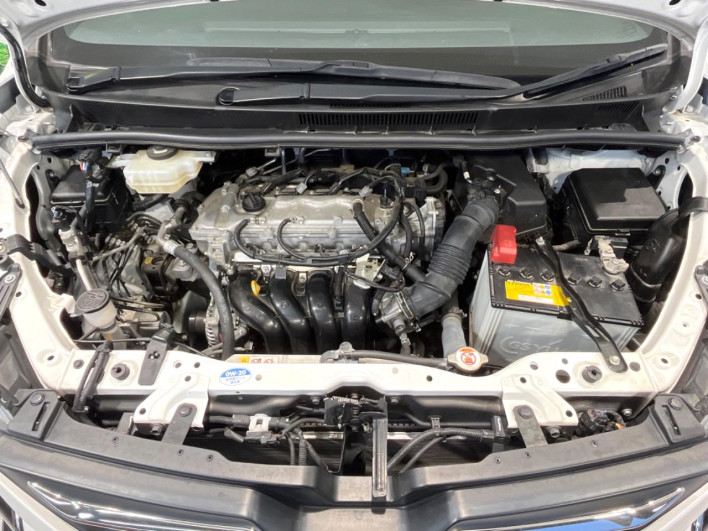 2020 Toyota Voxy DBA-ZRR80W (UW-69fc016537637)[9]