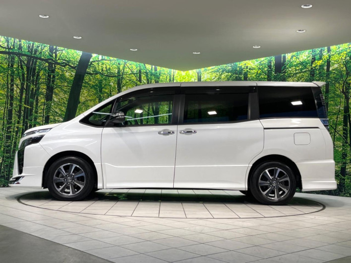 2020 Toyota Voxy DBA-ZRR80W (UW-69fc016537637)[17]