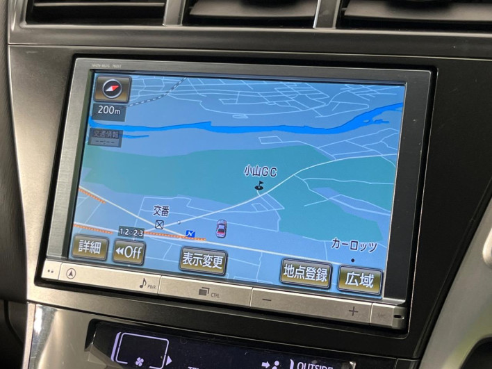 2013 Toyota Prius α DAA-ZVW41W (UW-69fc016ab160d)[24]