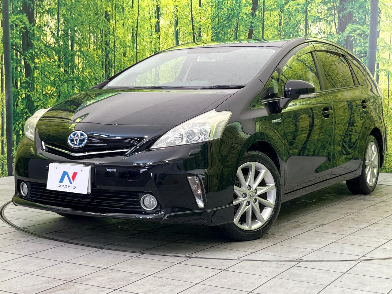 2013 Toyota Prius α DAA-ZVW41W