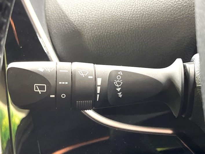 2016 Toyota Prius DAA-ZVW50 (UW-69fc016bd06a5)[16]