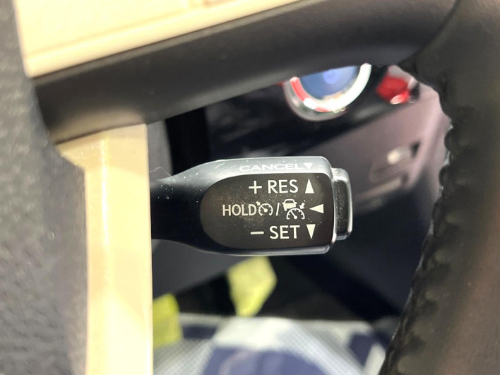 2016 Toyota Prius DAA-ZVW50 (UW-69fc016bd06a5)[15]