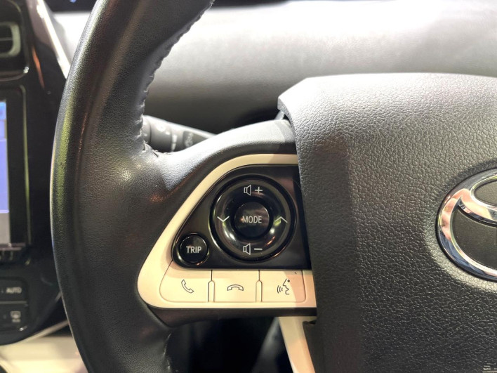 2016 Toyota Prius DAA-ZVW50 (UW-69fc016bd06a5)[13]