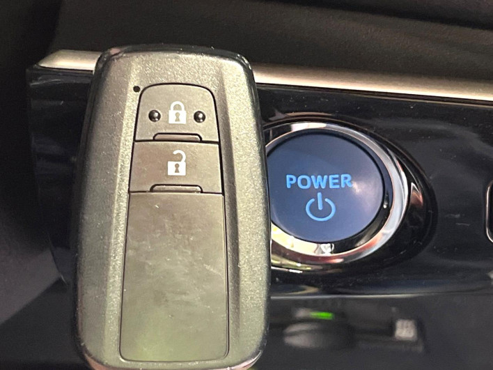2016 Toyota Prius DAA-ZVW50 (UW-69fc016bd06a5)[8]