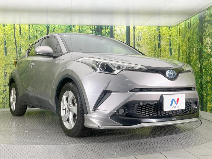 2017 Toyota C-HR DAA-ZYX10 (UW-69fc0173cb50a)[17]